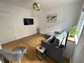 3-Bed House near Salisbury Cathedral & Attractions